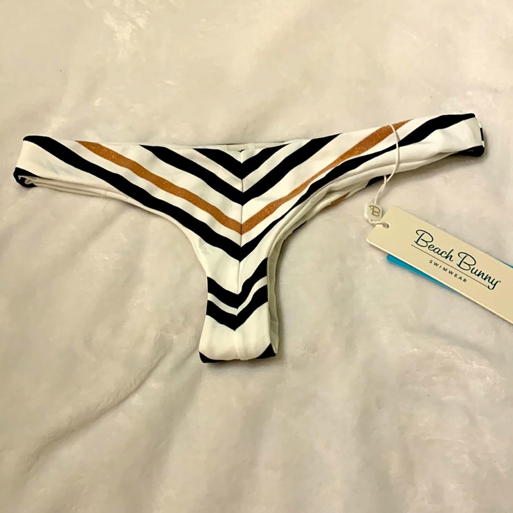 Beach Bunny cheeky bikini